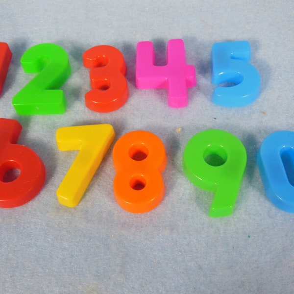 Vintage-Fisher Price-923-School Numbers for The Slide Out Tray