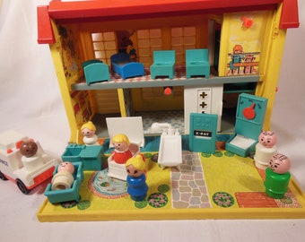 Vintage-Fisher Price-Play Family Hospital # 931-1976-1978-Complete