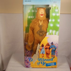 Vintage-Wizzard Of Oz-Cowardly Lion-In Original Box