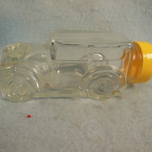 Vintage-1960-Clear Glass Car-Candy Container--Fresh Pak Candy Co.--No Candy