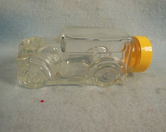 Vintage-1960-Clear Glass Car-Candy Container--Fresh Pak Candy Co.--No Candy