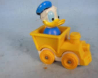 vintage-Fisher Price-Moteur de train avec Donald Duck