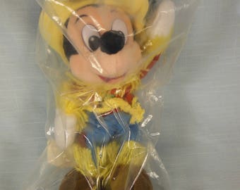 Vintage-Walt Disney World-Mickey Maus-gekleidet als Halstuch-Bean-Tasche Spielzeug-In Original Paket