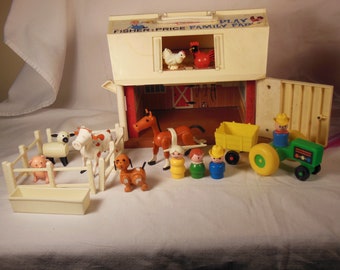 Vintage-Fisher Price--Play Family Farm-1985-SEARS ONLY-Number 915-Complete