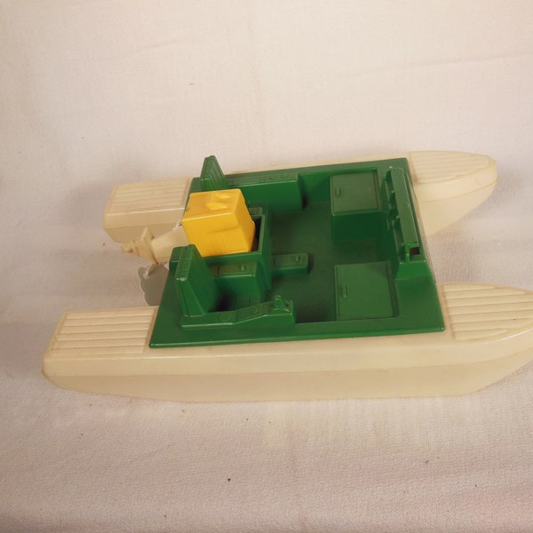 Vintage Fisher Price-# 307-Adventure People Wilderness Patrol P0ntoon Boat