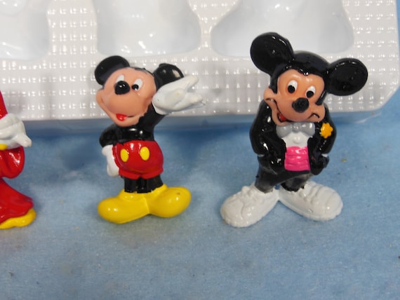 Walt Disney SHOWCASE COLLECTION ミッキー USA Disney Showcase Sorcerer Mickey 80th Anniversary Figurine 6006274