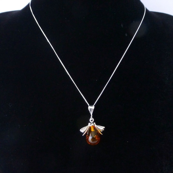 Dragonfly Amber Silver Necklace Dragonfly Jewelry UK Unique