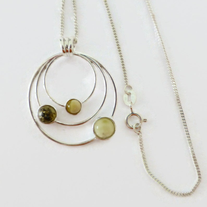 BALTIC AMBER STERLING SILVER 925 ROUND CIRCLE PENDANT NECKLACE CHAIN JEWELLERY BALTIC AMBER STERLING SILVER 925 ROUND CIRCLE PENDANT NECKLACE CHAIN JEWELLERY