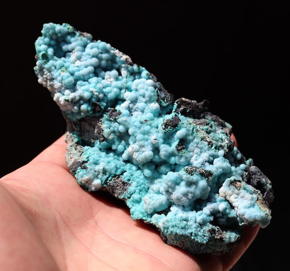 Chrysocolla on matrix. Planet Mine, Santa Maria Mining Dist., Buckskin Mountains, La Paz County, Arizona, USA