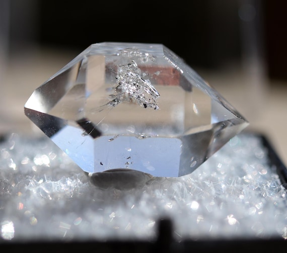 Herkimer Diamond Quartz. Ex Philip Phillips collection 25 mm