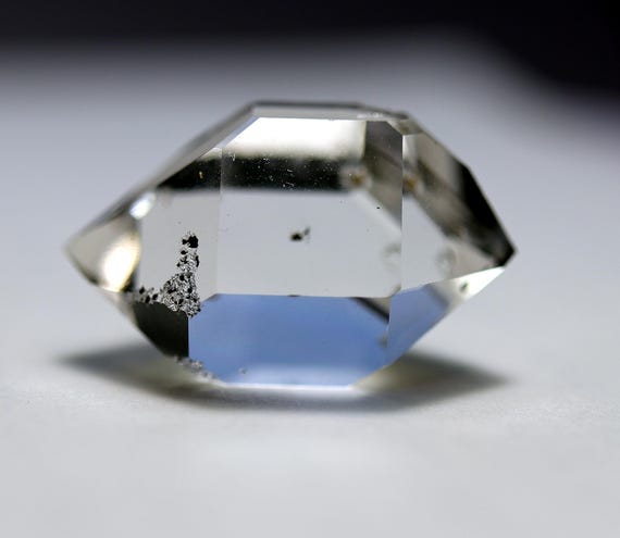 Herkimer Diamond Quartz. Ex Philip Phillips collection 26 mm