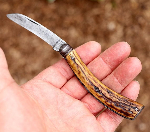 Saynor pruning knife from Cooke & Ridal, Sheffield UK. Stag handles. One of the most high demand vintage knife