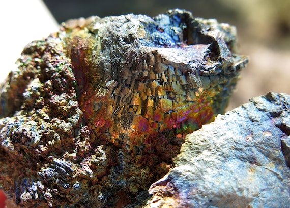 Highly Iridescent Arsenopyrite with Lollingtite and quartz. 100% crystallized. Huanggang Fe-Sn deposit, Chifeng, Inner Mongolia, China