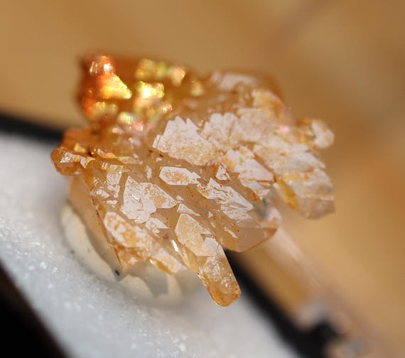 Iridescent Quartz thumbnail. Vortex Pocket, Zigras Mine, Garland Co., Arizona, USA. Fully crystallized floater