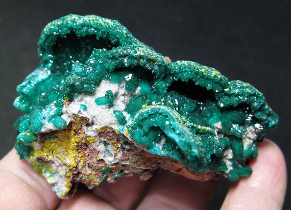 Latest Find of Dioptase with Mimetite. N'tola Mine, Kimbedi Mindouli, Pool Dept., Republic Congo. 4 crystal caves, 128.4 grams