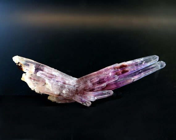 Old find Guerrero Amethyst "bowtie" crystal. 1980's Guerrero Mexico. Excellent gemmy tips. 3.5 inch