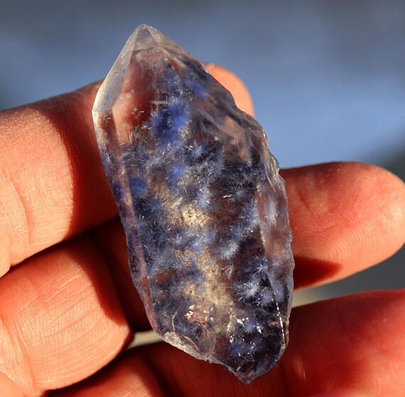 Scarce Acicular Dumortierite Included, big window clear Quartz crystal. Vaca Morte Bahia, Brazil. 131.1 Carat. Sprays are RARE. See video