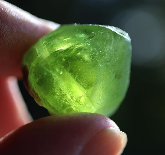 Gem Peridot. Sapat Gali, Pakistan. Large at 21.1 grams, 105.6 carats