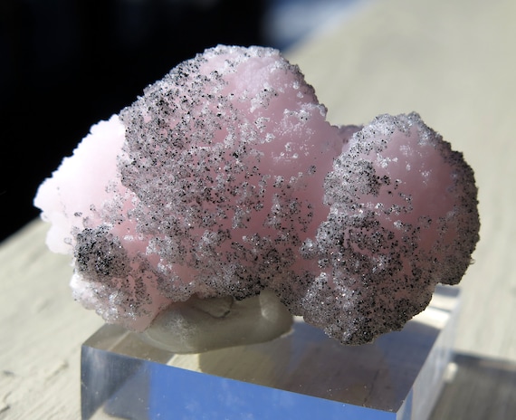 Manganite on Mangano Calcite over Kutnahorite, N'chwanning III mine, Republic of South Africa