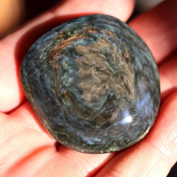 Velvet Obsidian polished free form. Jalisco State, Mexico