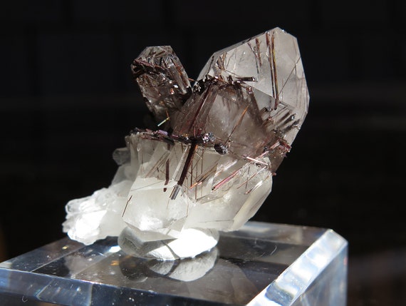 Excellent Rutile, var. Sagenite, Quartz. Diamantina, Minas Gerais, Brazil. 31.6 grams