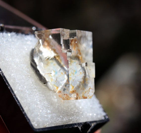 Icy Fluorite crystal thumbnail. Walworth Quarry, Walworth, New York, USA. Sharp well formed icy clear crystal. See the video