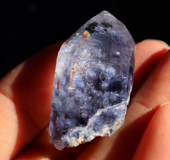 Scarce Acicular Dumortierite Included, big window clear Quartz crystal. Vaca Morte Bahia, Brazil. 92.2 Carat. Sprays are RARE. See video