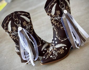 Cowboy Boot Bling Tassel Clip | Hand-Stitched Boot Bows Accessory for Country Concert, Western Wedding, Bachelorette Party, Festival wear