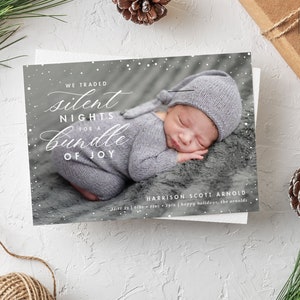 Tarjeta de anuncio de nacimiento de Navidad, cambiamos las noches silenciosas por un paquete de alegría, anuncio de nacimiento moderno, imprimible, tarjetas impresas, HC