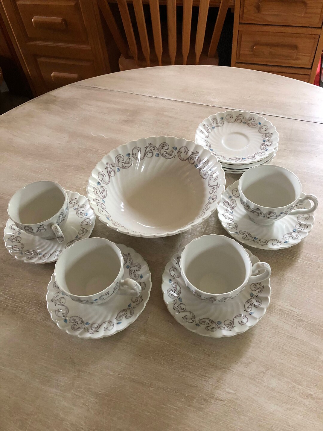 Johnson Brothers Encore 14 Pieces. 4 Cup and Saucers 4 Extra Etsy