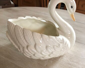 Swan planter USA pottery 802
