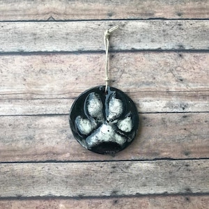 Single Paw Print 3-4 Inch Circle Ornament Animal Print Kit in Black Strung On Natural Twine- Perfect gift for Dog Moms and dads
