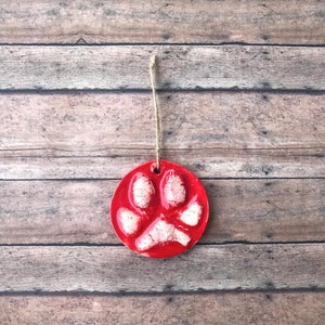 Single Paw Print 3-4 Inch Circle Ornament Paw Print Kit in Red Strung On Natural Twine - Perfect gifts for Dog Moms and dads!