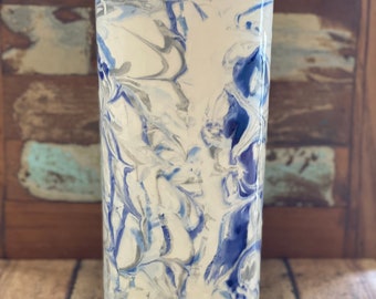 Vase with marble technique
