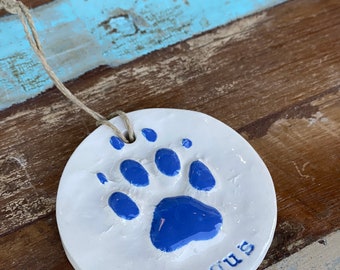 Pet Paw Print ornament in ceramic in clue
