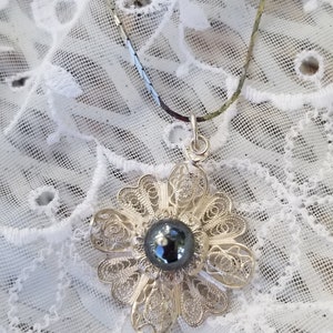 Vintage black grey pearl silver sterling plated stone bead beaded Victorian  flair necklace whimzy filigree floral jewely choker necklace