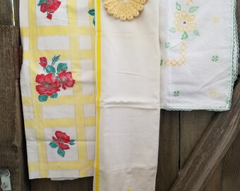 Handmade Yellow Daisy Flower 33" Square Embroidered Tablecloth Polyester Tassels 