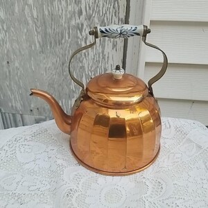 vintage clean kettle watering pitcher can copper lined aluminum teapot carafe porcelain delft handle knob primitive  coffee pot tea floral