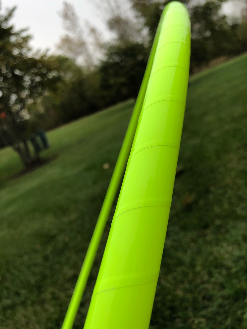 Highlighter Yellow Performance Hula Hoop By The HoopSmiths Bild 2