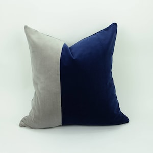 oreiller bleu marine et gris // oreiller bloc couleur // coussin bleu marine et gris // couverture d’oreiller en velours