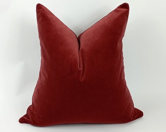 Rusty red velvet pillow // velvet pillow // burnt red velvet cushion // velvet pillow