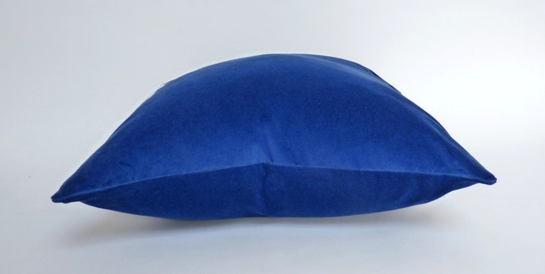royal blue velvet pillow case // blue velvet cushion cover // royal blue pillow case image 3