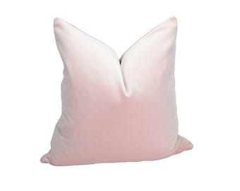 blush velvet pillow // blush velvet cushion // blush pillow cover // light pink velvet pillow