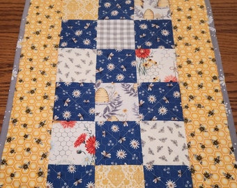 Bumblebee Flower Quilted Runner for Spring | Yellow, White and Blue Bee Fabric Runner