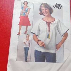 Vintage Simplicity 7964 Sewing Pattern Jiffy Skirt and Pullover Top Size 10 with Raglan Sleeves image 1