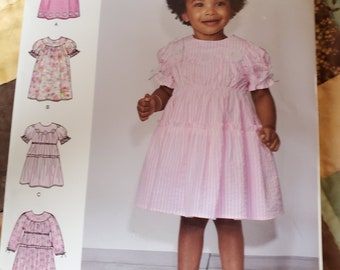 Simplicity R10123  girls dress sizes 1/2- 1-2-3-4 toddler dress uncut and FF pattern pieces