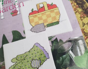 NIGDY NIE OTWIERANE projekt W ogrodzie Numer 2077 Zestaw do haftu krzyżykowego Koszyk Magnesy Rękawiczki ogrodowe Wzory na igłę