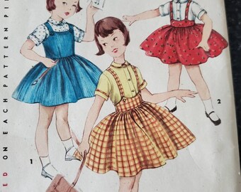 Mädchen Größe 6 Pullover, Rock und Bluse mit Vintage 1950er Jahre Einfachheit 1702 Schnittmuster UNCUT und FF Muster Stücke