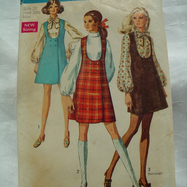 Misses' Jumper in Two Lengths and Blouse with Bias Roll Collar, Size 10, Vintage 60s Simplicity Sewing Pattern 8345