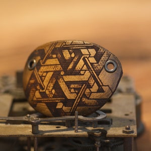 Leather eyepatch ,geometry